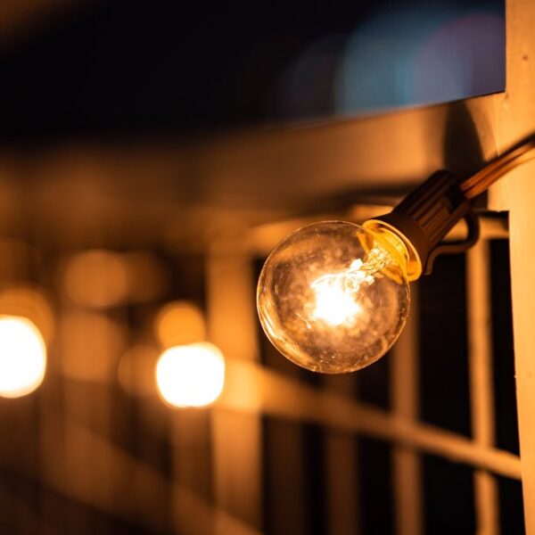 Better Homes & Gardens 20-Count Clear Glass Globe G40 Bulbs Outdoor String Lights